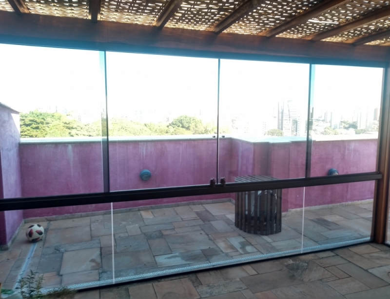 Fechamento de Vidro Vila Real Santista - Fechamento de áreas Externas com Vidro