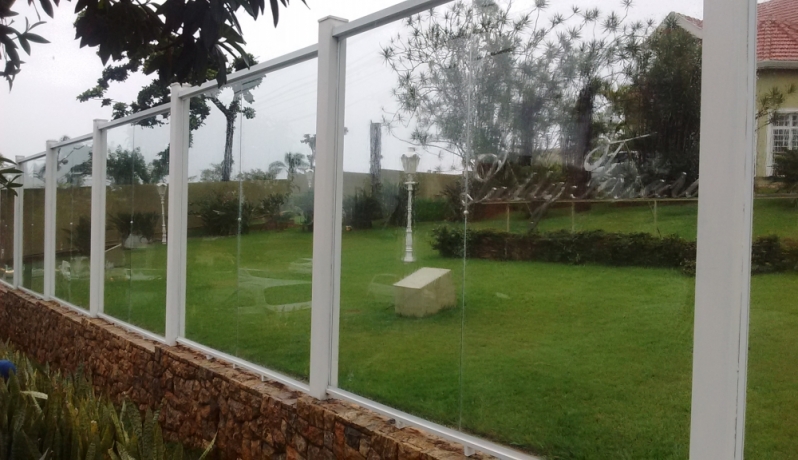 Muro de Vidro Temperado Preços Jardim Residencial - Muro de Vidro Espelhado