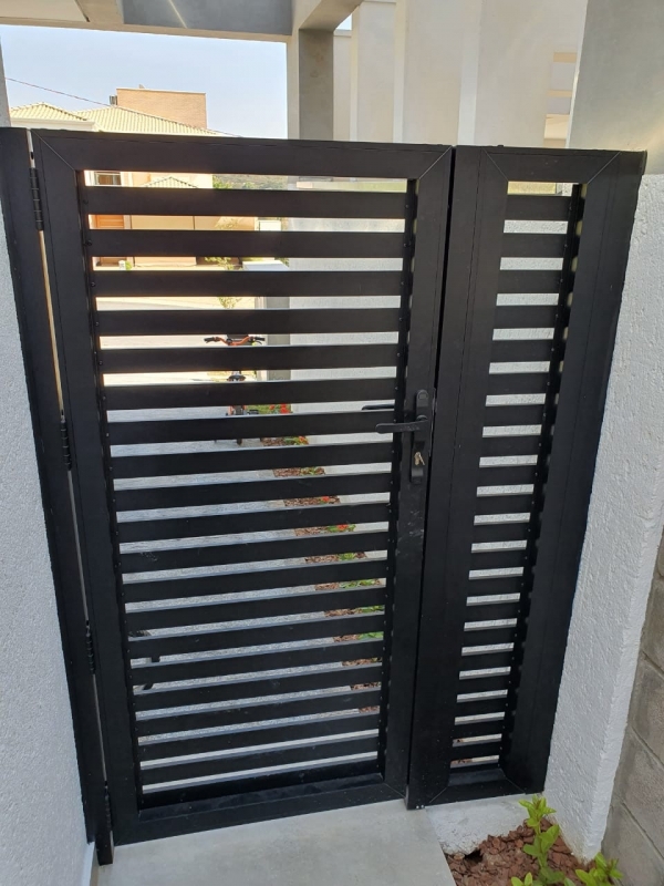 Portão Basculante Alumínio Valor Itatiba - Portão Basculante Articulado