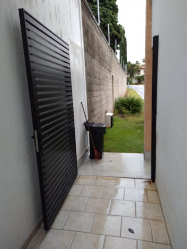 Portões de Garagem com Social Res. Jardim Paraná - Portão Social em São Roque